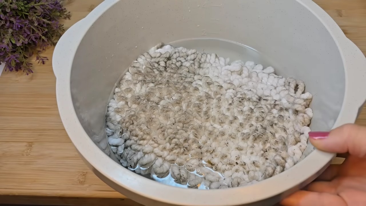 Natural cleaning with salt