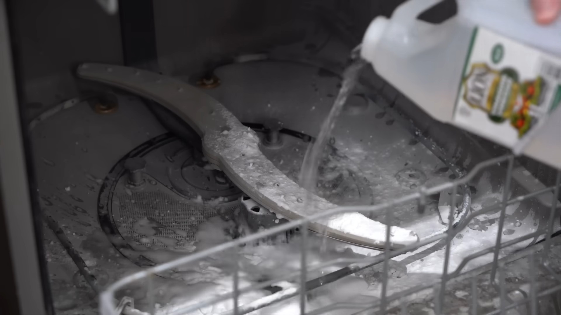 Baking Soda Vinegar Tricks